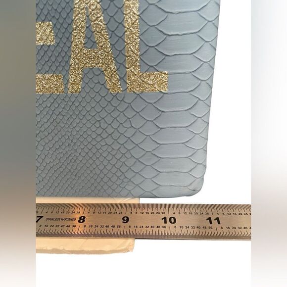 FAUX REAL BLUE SNAKESKIN WRISTLET - Picture 2 of 6